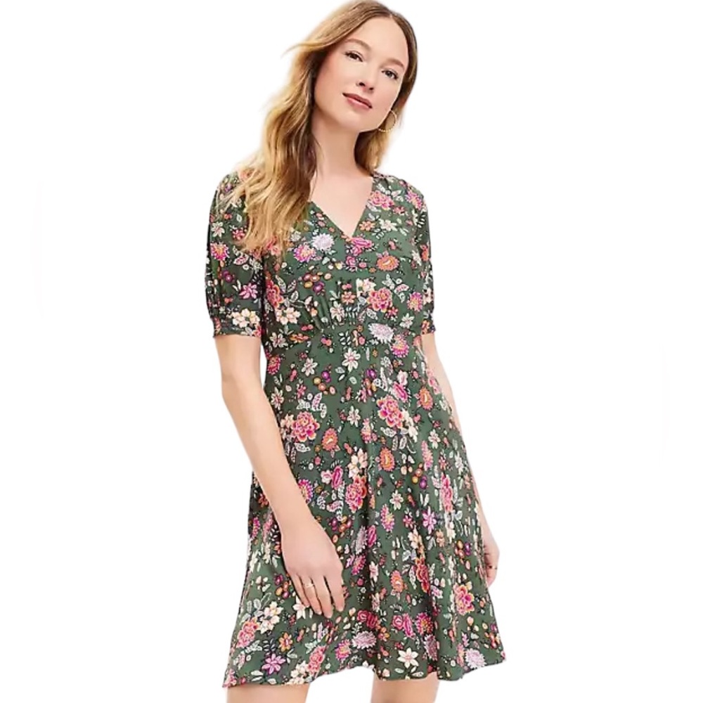 NWT Ann Taylor LOFT “ Country Garden” Floral Puff Sleeve Mini Dress